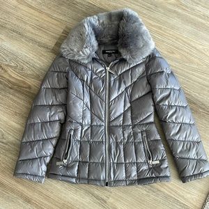 Gray Kenneth Cole XS Womens Coat with faux fur